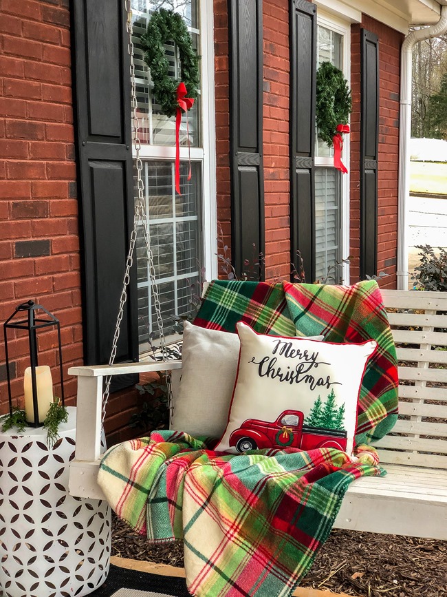 Classic Christmas front porch -36