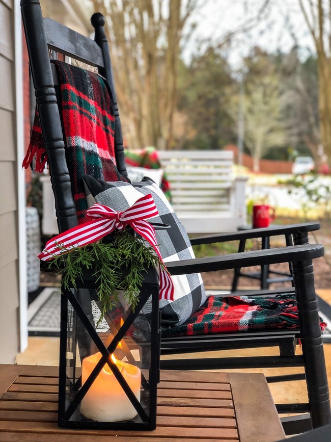 Classic Christmas front porch -46