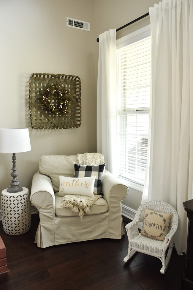 Cozy and Neutral Farmhouse Fall Tour (31 of 35)