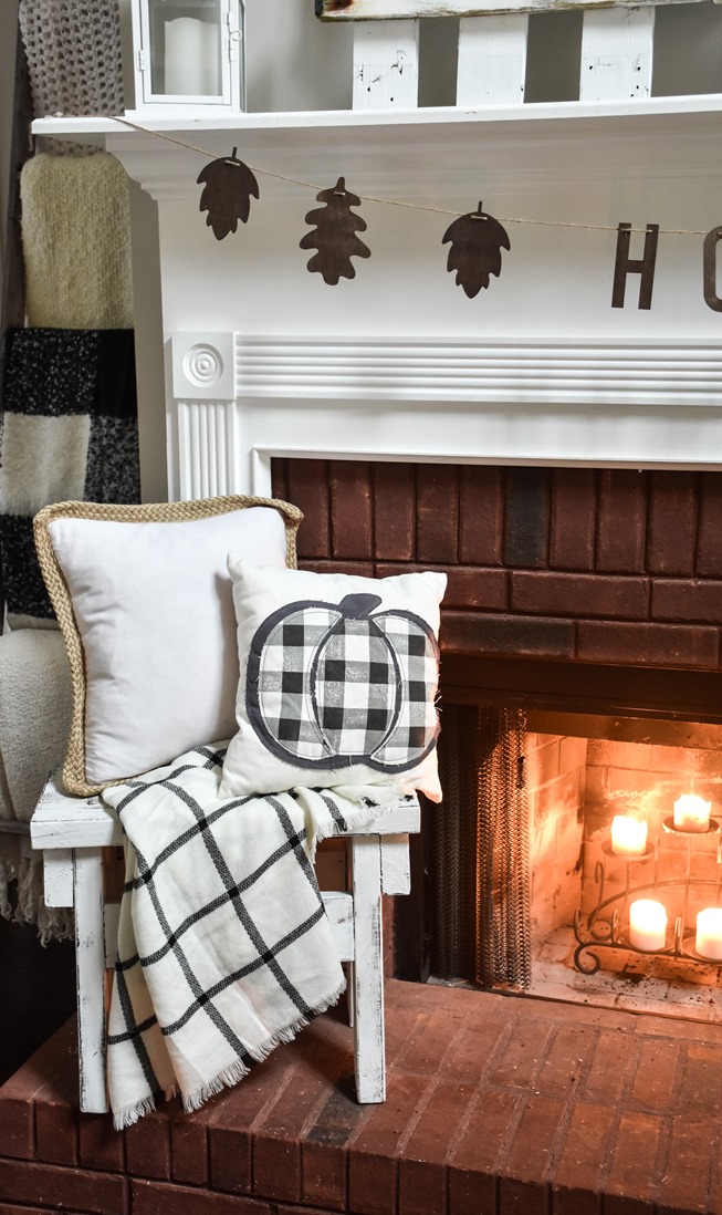 Cozy and Neutral Farmhouse Fall Tour (32 of 35)