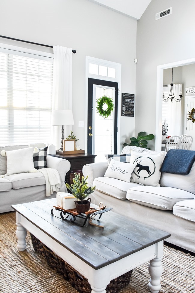 Cozy Neutral Winter Living Room-14