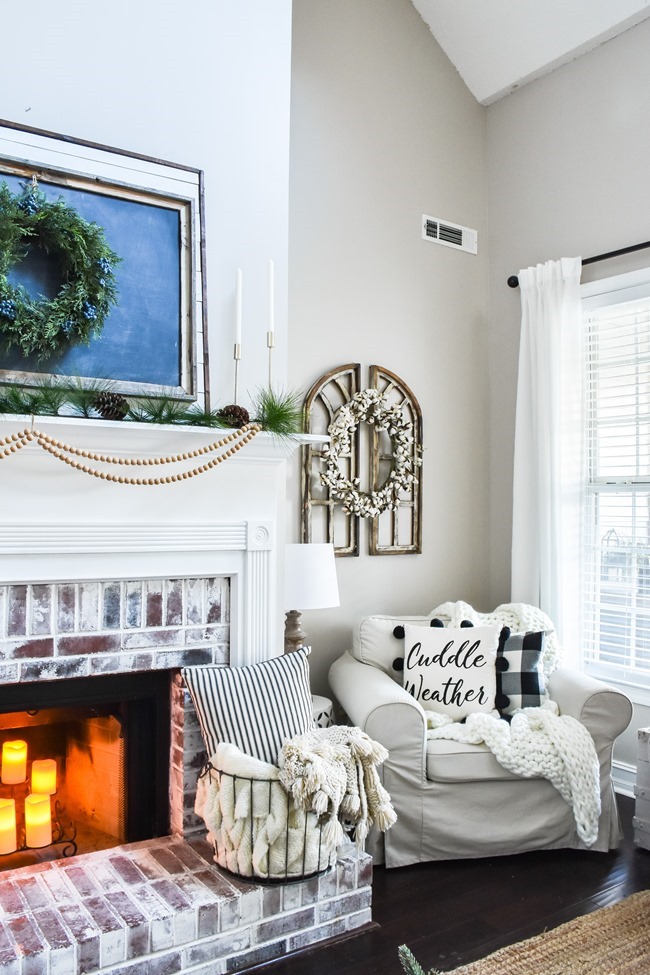 Cozy Neutral Winter Living Room-20