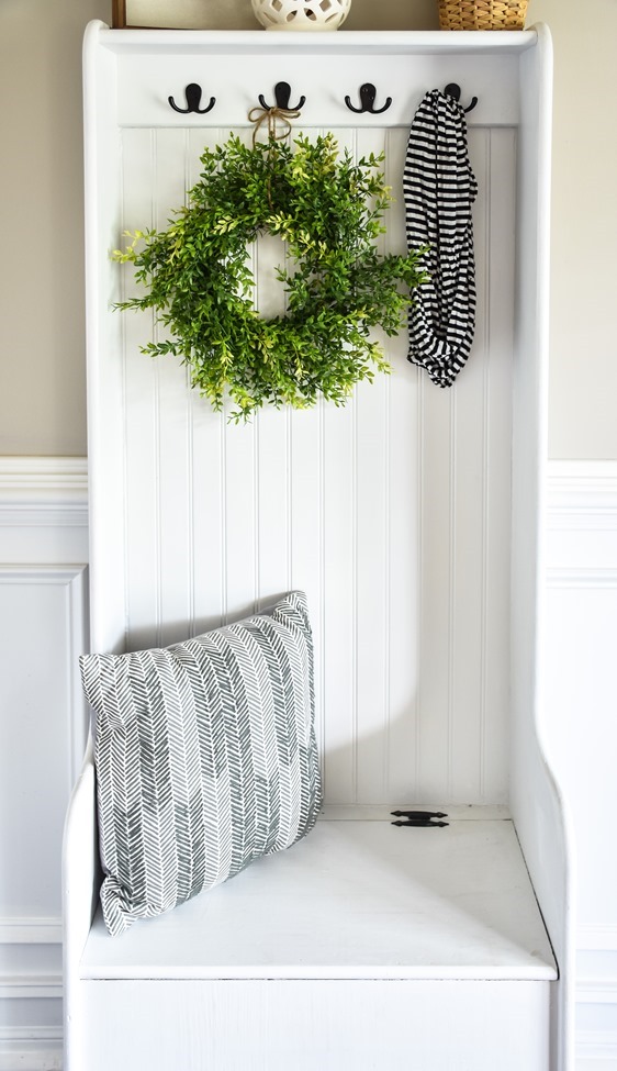 DIY Farmhouse Hall Tree (entryway bench) (7 of 10) DIY Farmhouse Hall Tree (entryway bench) (7 of 10)