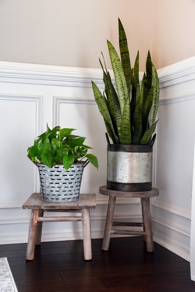 DIY plant stand from upcycled bar stool-3 DIY plant stand from upcycled bar stool-3