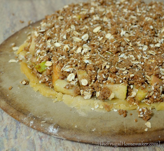 Apple Crisp Pizza