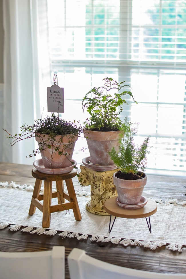 How to age Terra Cotta pots plus a simple spring centerpiece-15