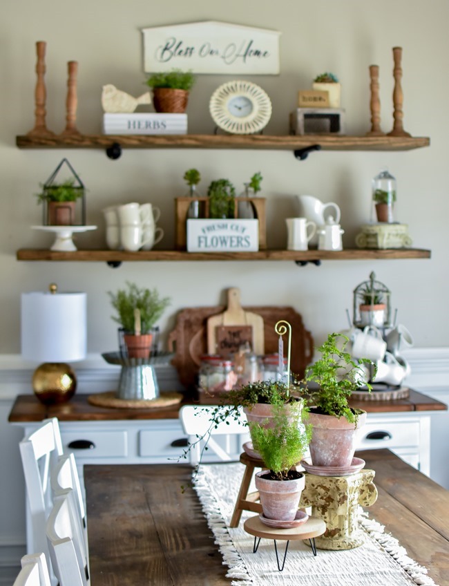 How to age Terra Cotta pots plus a simple spring centerpiece-6