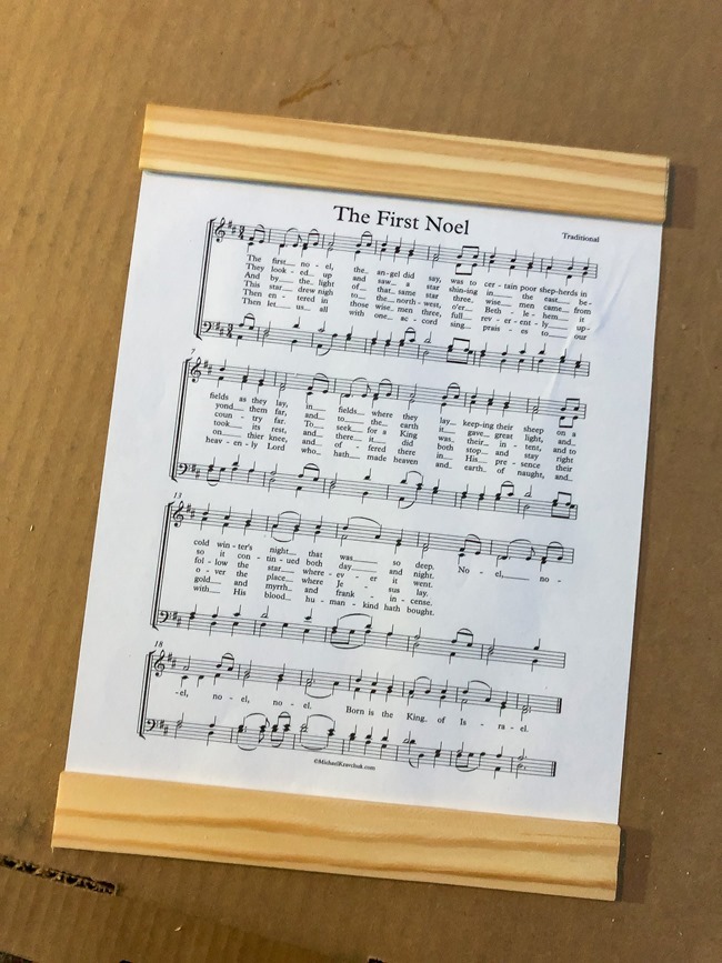 How to make a DIY Christmas music page wall hanging or ornament-15