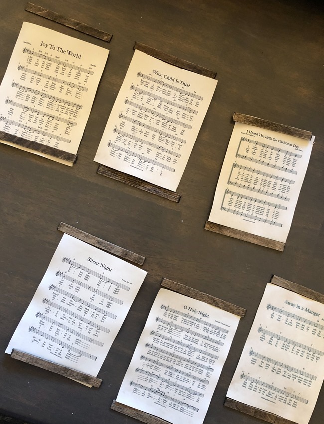 How to make a DIY Christmas music page wall hanging or ornament-20