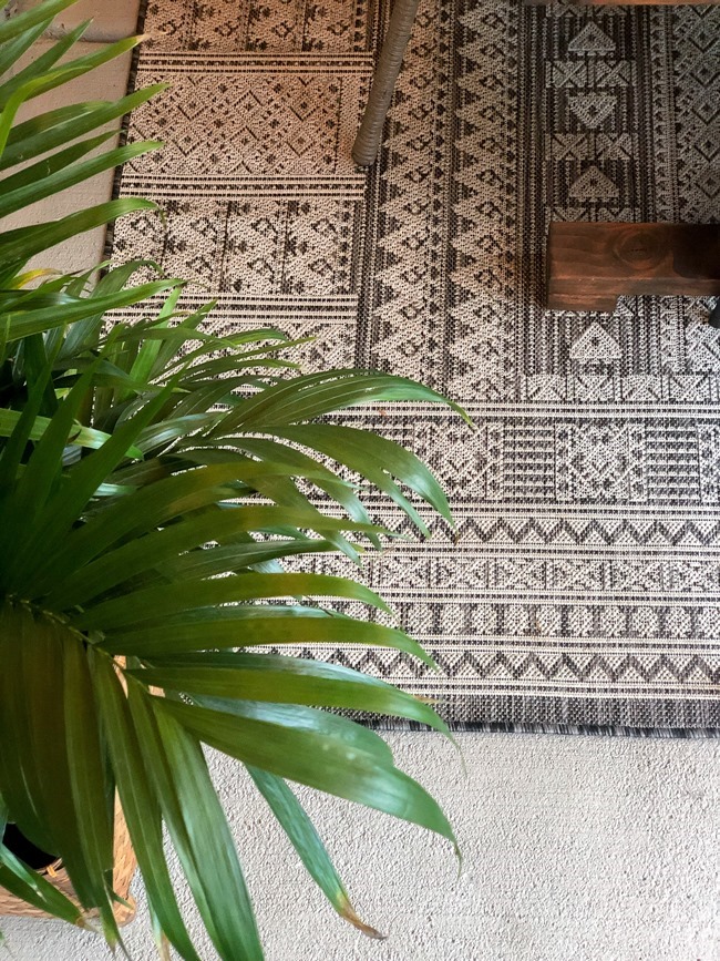 How to make your back patio be an outdoor oasis for your family-31