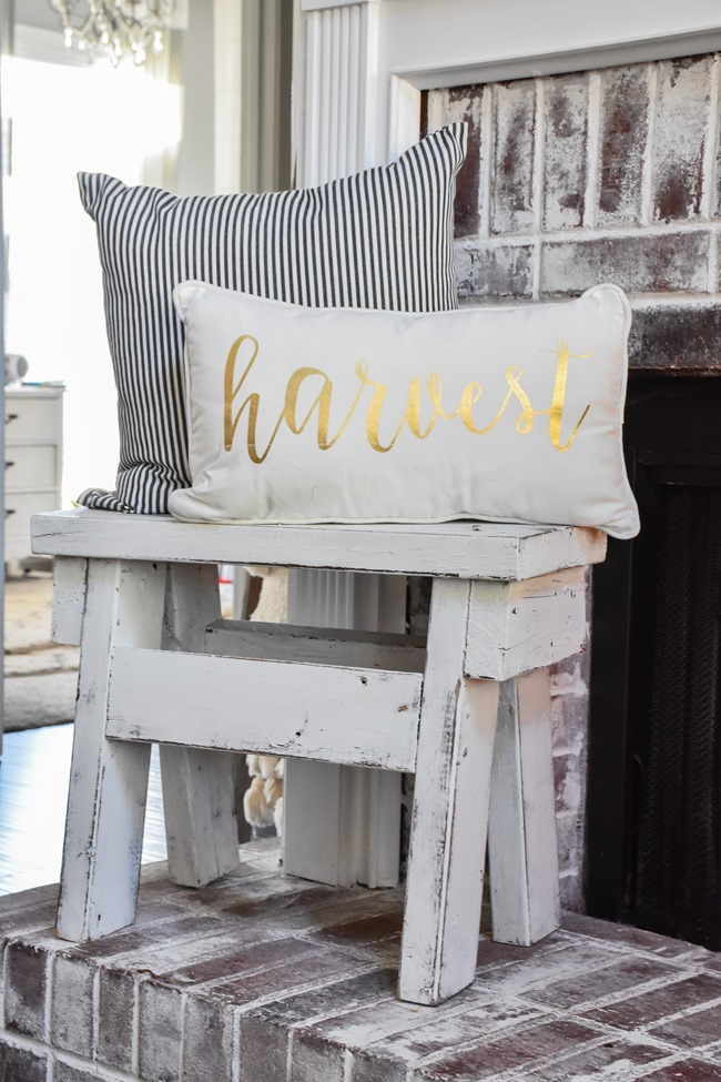 Layered Farmhouse Style Fall Mantel-6-2