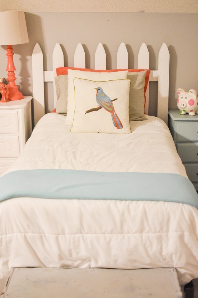 Picket fence headboard-4