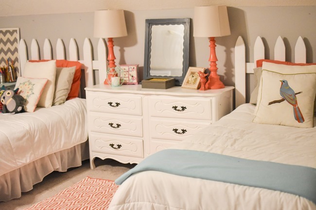 Picket fence headboard-5