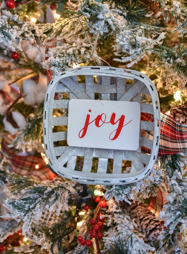 Plaid Farmhouse Christmas Tree and Mantel (30 of 43)
