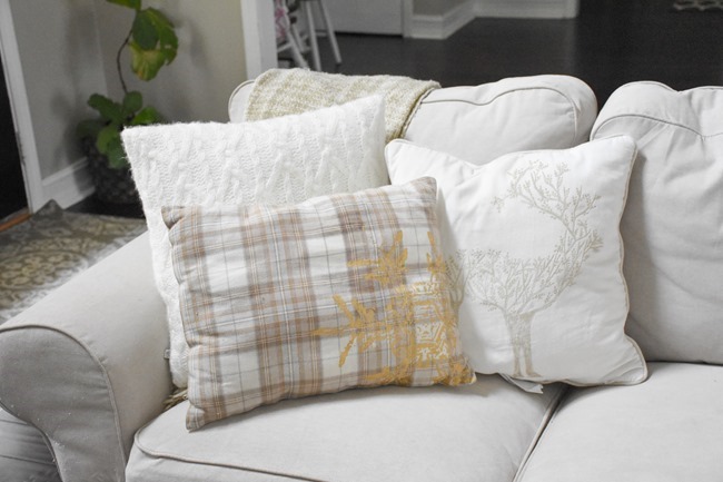 Winter mantel and winter living room-12