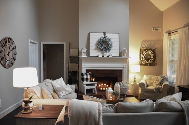 Winter mantel and winter living room-24